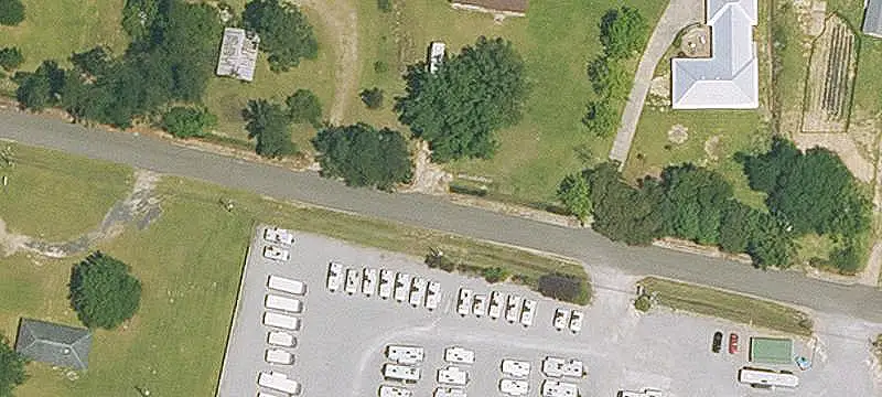 Warehouse Facility with Lay-Down Yard