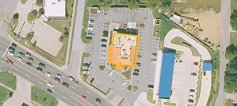 NNN Property with Restaurant Building