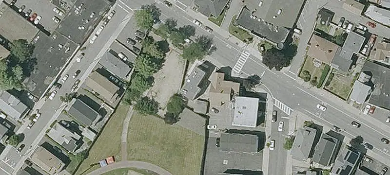 Renovated 8-Unit Apartment Building