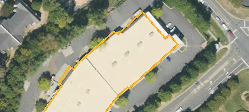 Four-Tenant Shopping Center