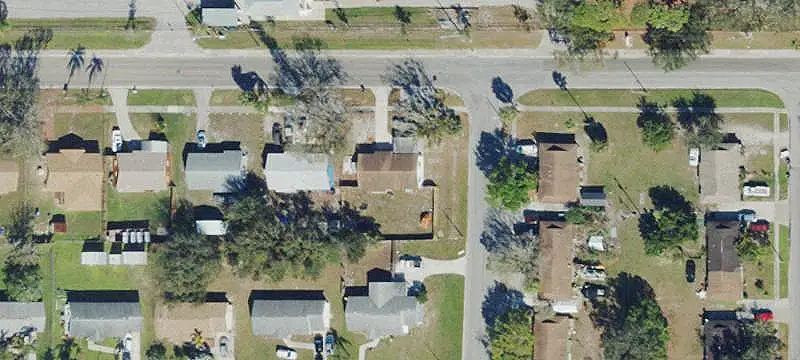 Updated Duplex with Bonus Room
