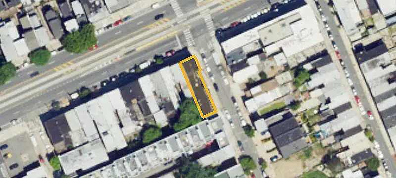 Specialty Property with Garage
