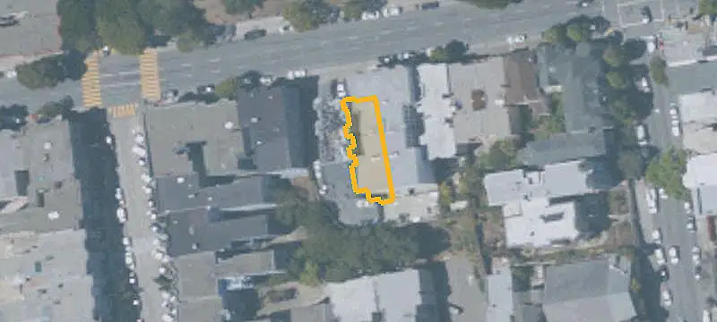10-Unit Apartment Building