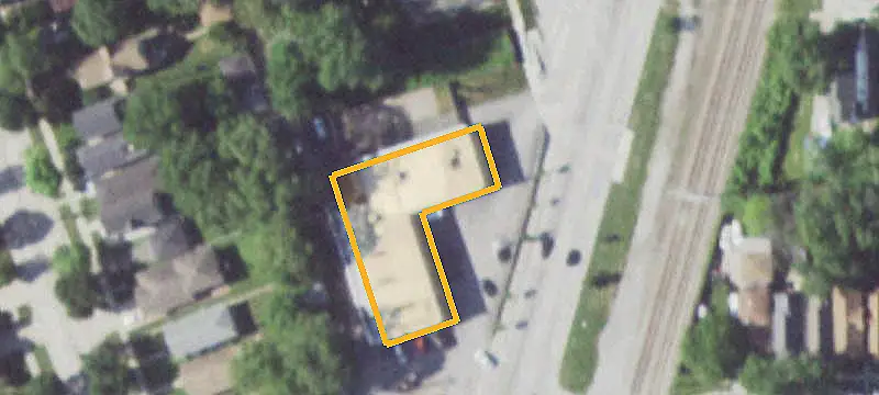 Multi-Tenant Shopping Center