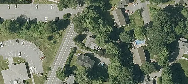 Updated Duplex with Fenced Yard
