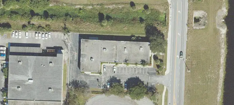 Freestanding Office Units with Fenced Yard