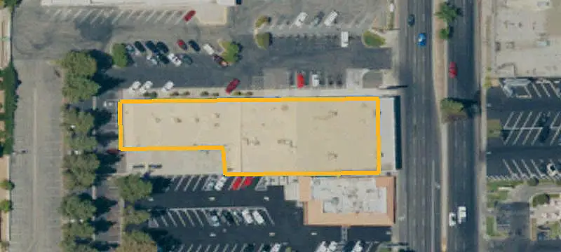 Blackstone Avenue Shopping Center