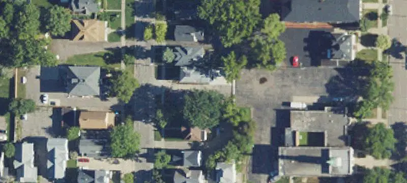 Two-Story Duplex with Laundry