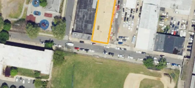 Commercial Garage Space