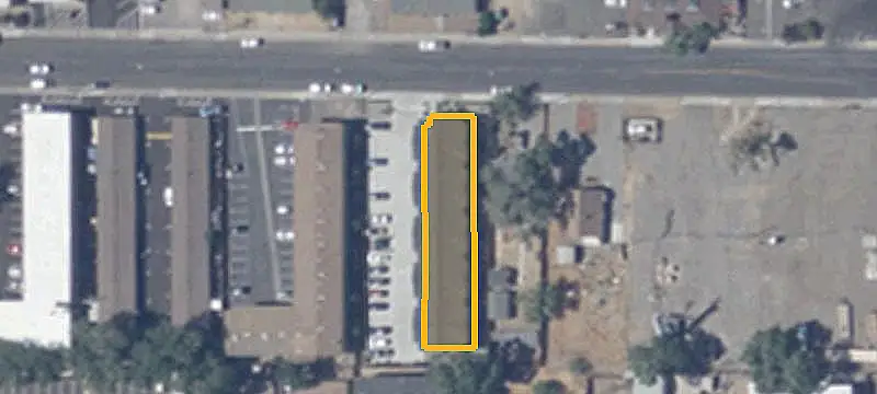 10-Unit Apartment Building