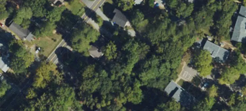 Six-Unit Updated Apartment Building