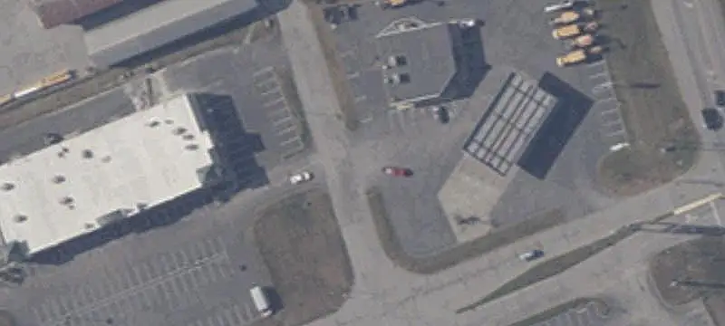 Open-Plan Retail Condominium