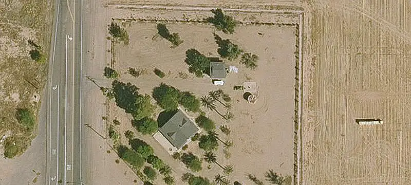Commercial Land at Signalized Corner