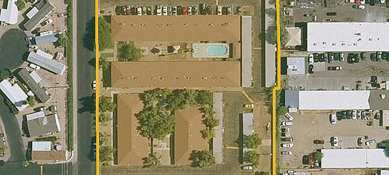 Escarlata 31 Apartment Community