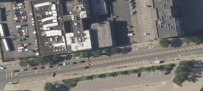 5-Space Retail Property