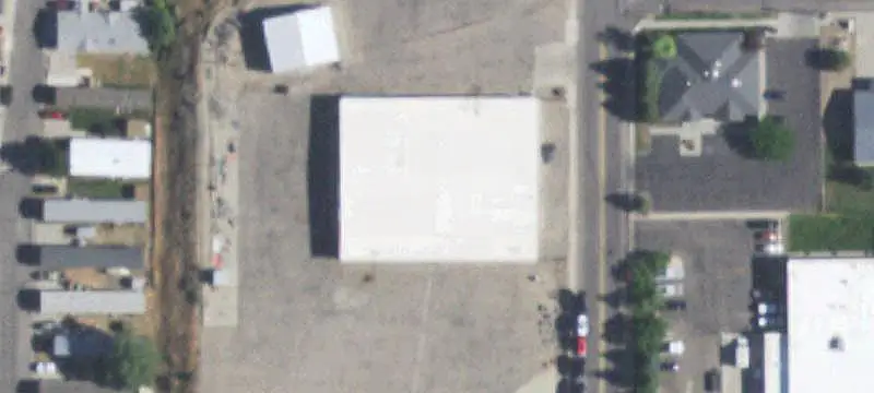 Warehouse with Drive-Through Bay