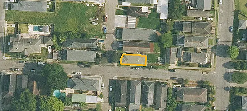 Corner-Lot Duplex Near the River