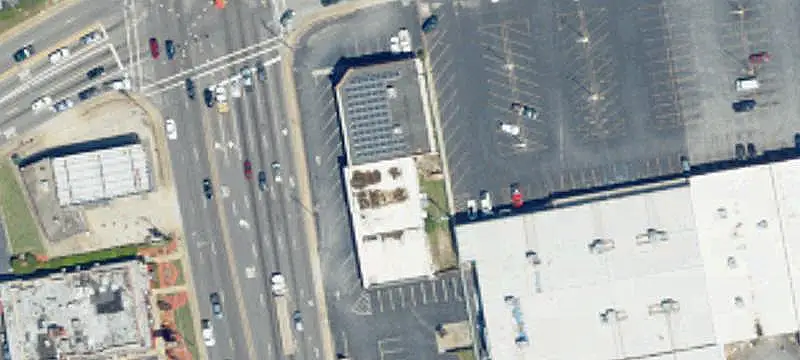 Signalized-Intersection Retail Space