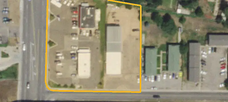 Flex Space with Fenced Yard