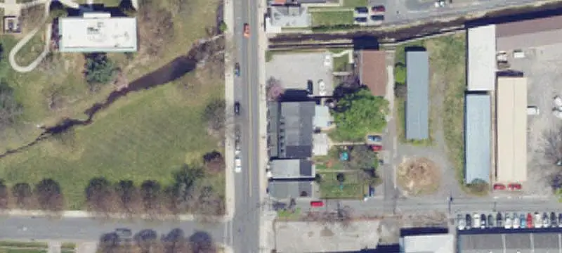 10-Room Multifamily Building