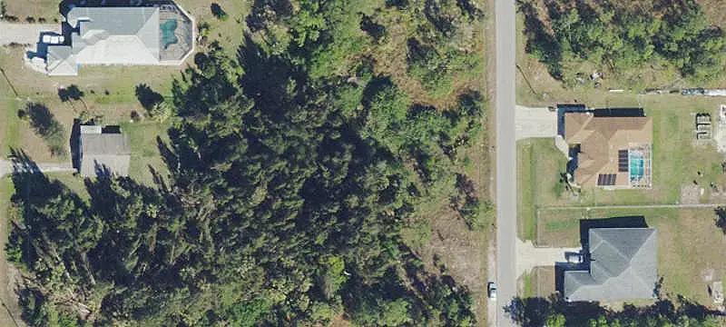 913 Willard Ave, Lehigh Acres, FL 33972