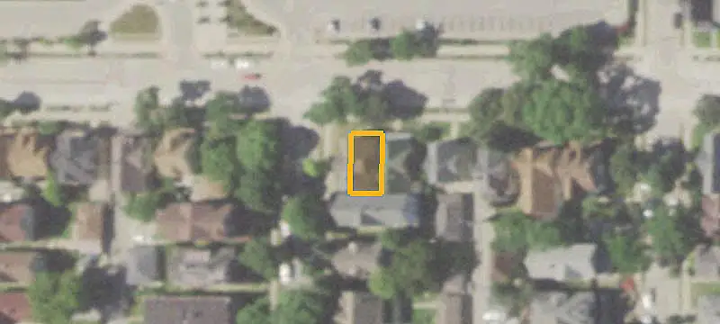 Brick Triplex with Large Units