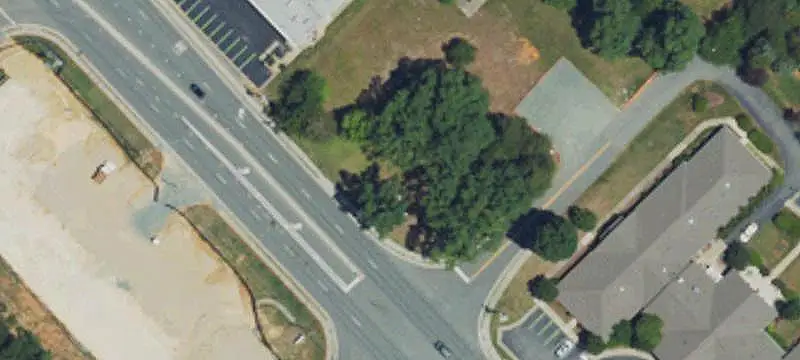 Level Commercial Land