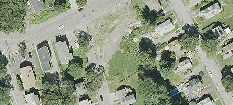 Level Highway Business Land