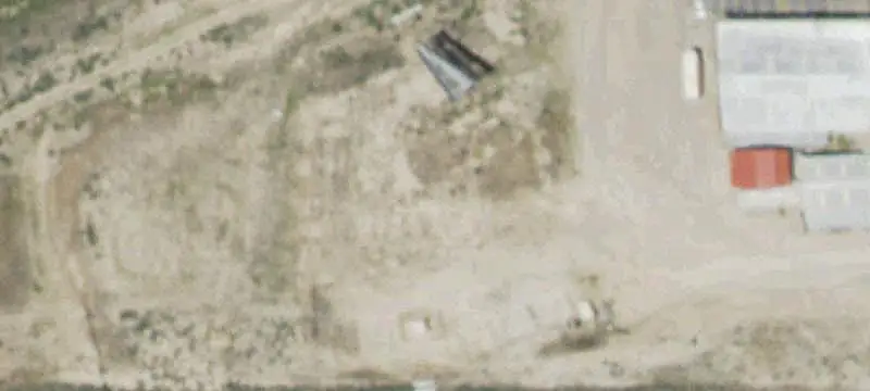 Flex Building with Gated Yard
