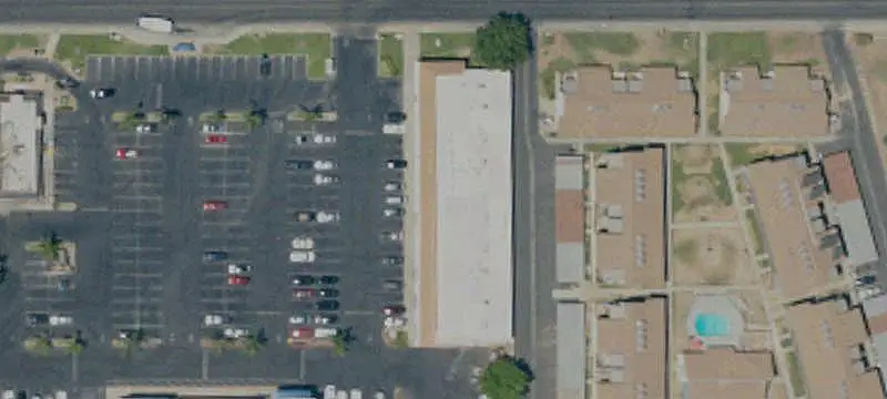 Open-Plan Retail Space