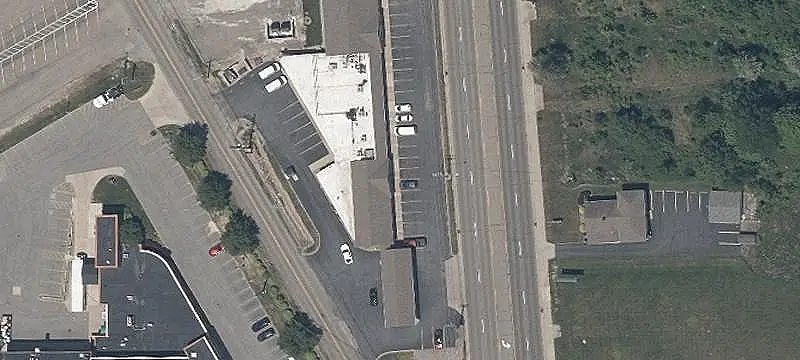 Strip Center with Vacant Suite