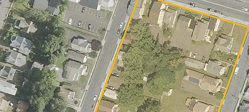 Two-Unit Duplex with Newer Roof