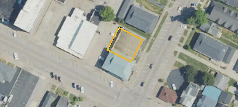 Mixed-Use Property with Elevator