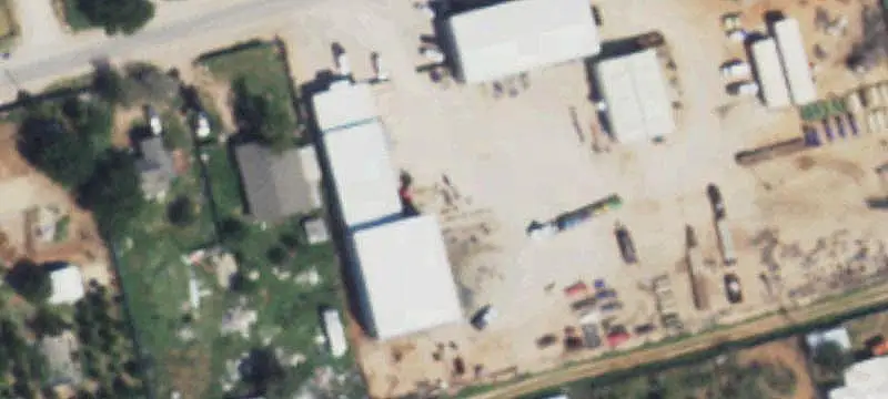 Manufacturing Facility with Bridge Cranes