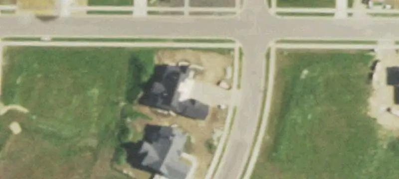 Lots & Acreage / City