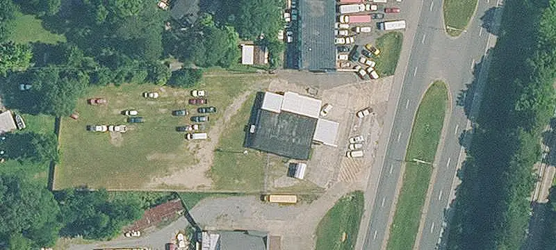 Flex Space with Secured Yard