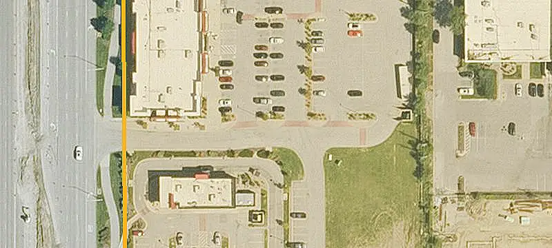Retail Space with Intersection Exposure