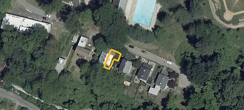 Warehouse with Transit Access