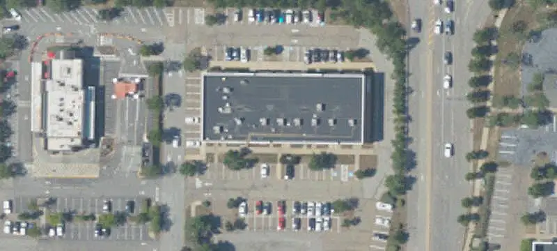 Retail Space at Lighted Intersection