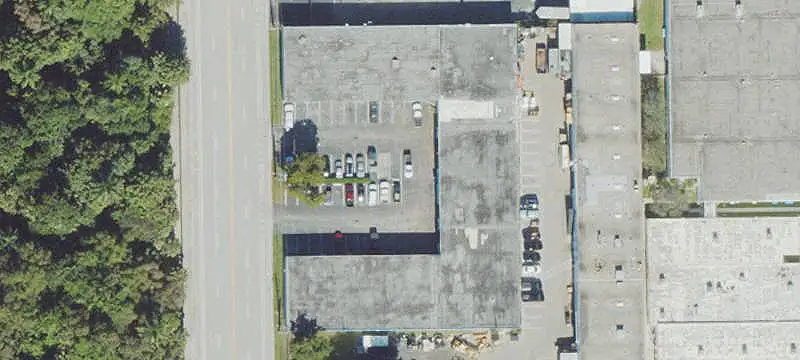 Small-Bay Warehouse with Office