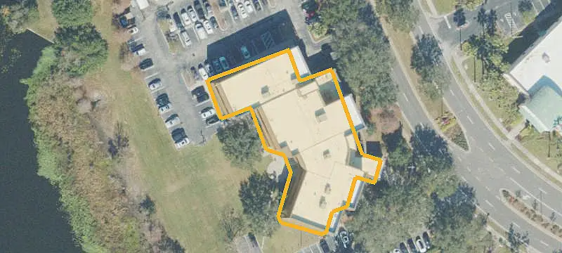 Office Unit with Shared Amenities