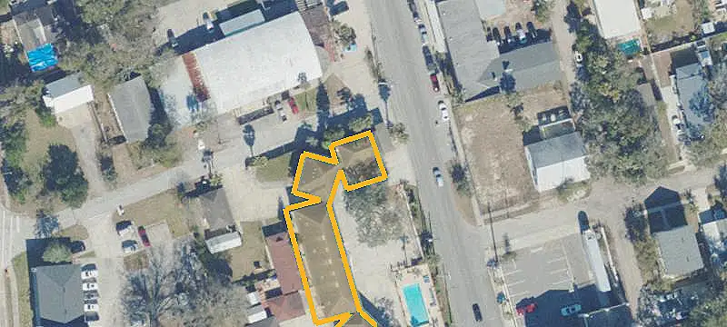 29-Unit Motel with Cottages