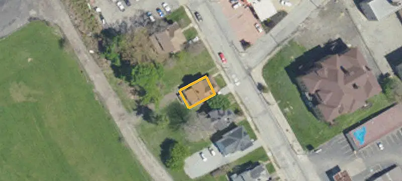 Three-Parcel Commercial Land