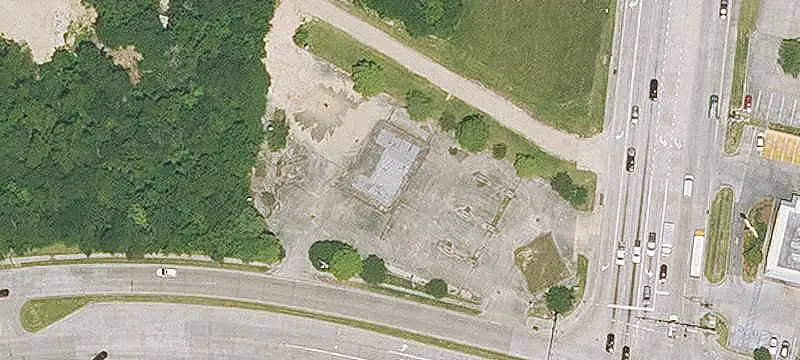 Signalized Intersection Commercial Land