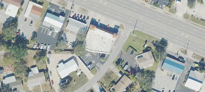 Single-Story Mixed-Use Building