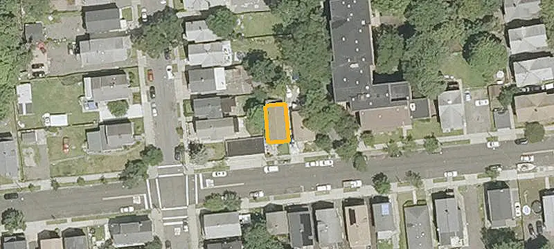 Renovated Duplex with Three-Bedroom Units