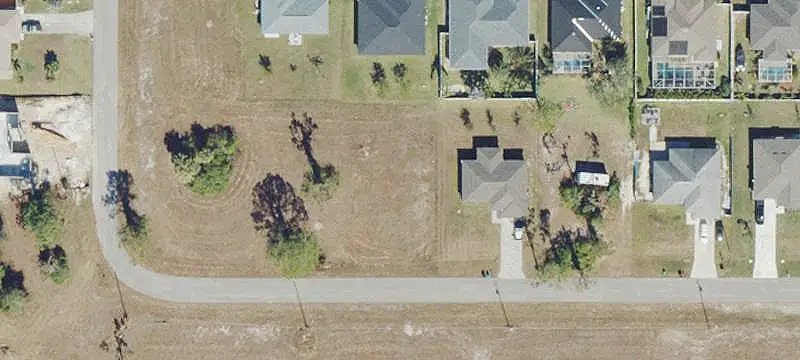 1909 Ne 33rd Ln, Cape Coral, FL 33909