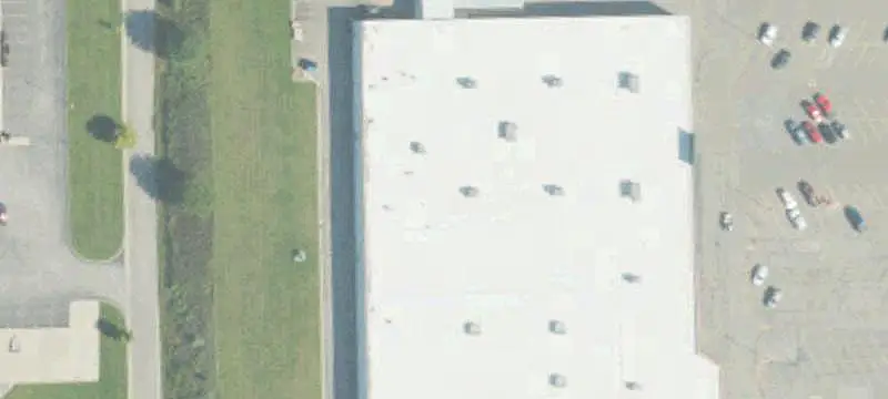 Anchored Shopping Center with Junior Box