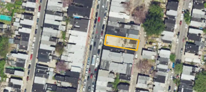 Street-to-Street Mixed-Use Lot