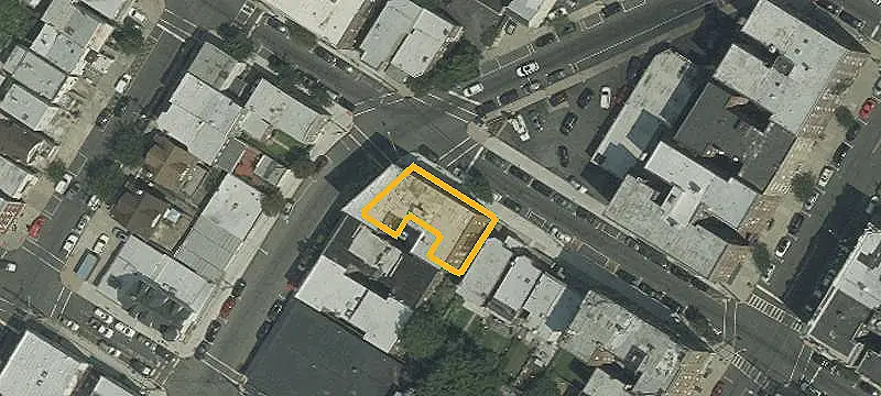20-Unit Brick Walk-Up Apartment Building